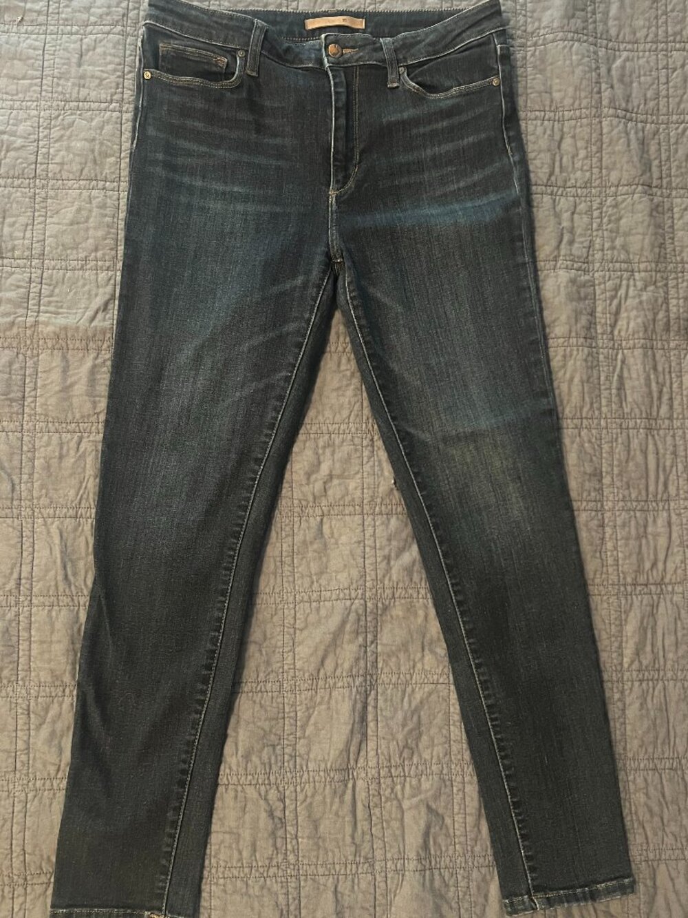 Joe’s Jeans Skinny Ankle Midrise - Size 31